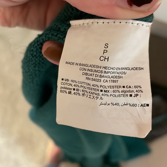 🖤 Old Navy Sweater - Picture 5 of 6